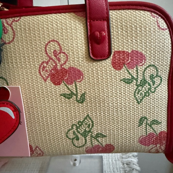 Juicy Couture Paradise Satchel - Picture 3 of 4